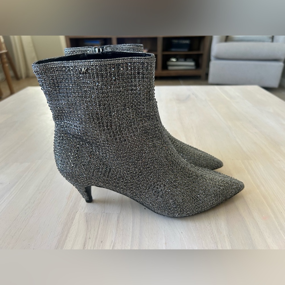MICHAEL Michael Kors Katerina Boot Sz 6.5 Silver Stud Bling